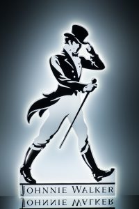 JOHNNY-WALKER-LUMINOSO-013W